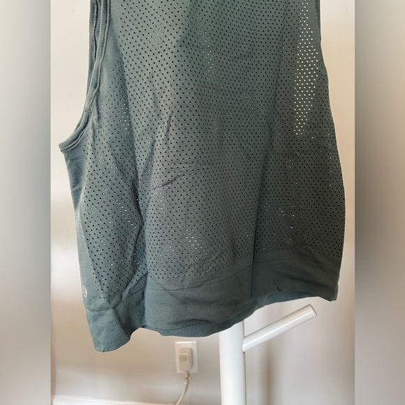 Lululemon Swiftly Breathe Crop Tank - Picture 5 of 8